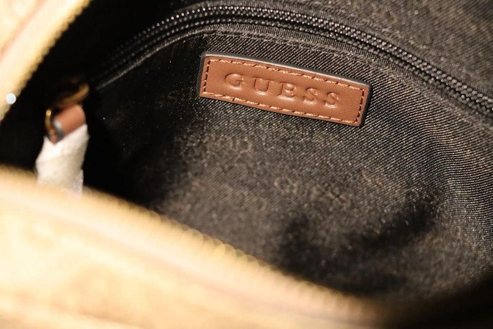 GUESS bolsa beje