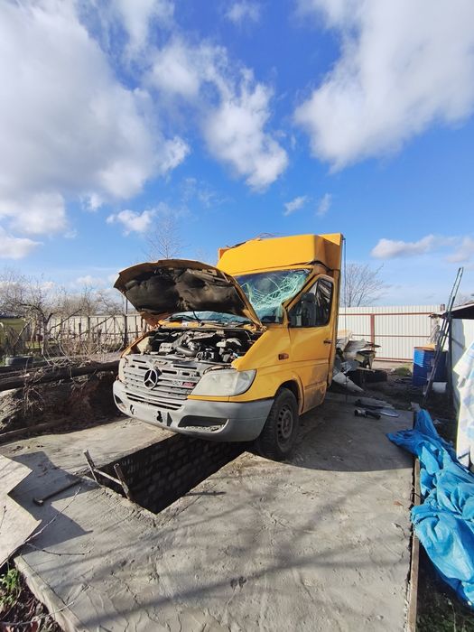 Mercedes sprinter після ДТП