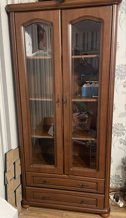 Witryna Black Red White