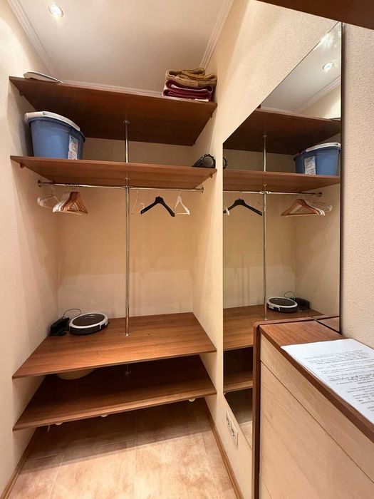 Оренда 2к, Коновальця 32Б, Печерськ, Центр, Генератор