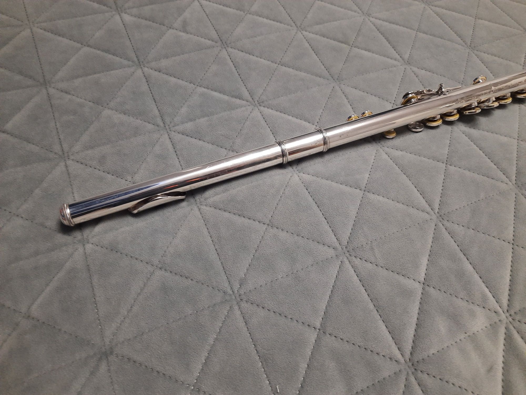 Flet poprzeczny Yamaha 211