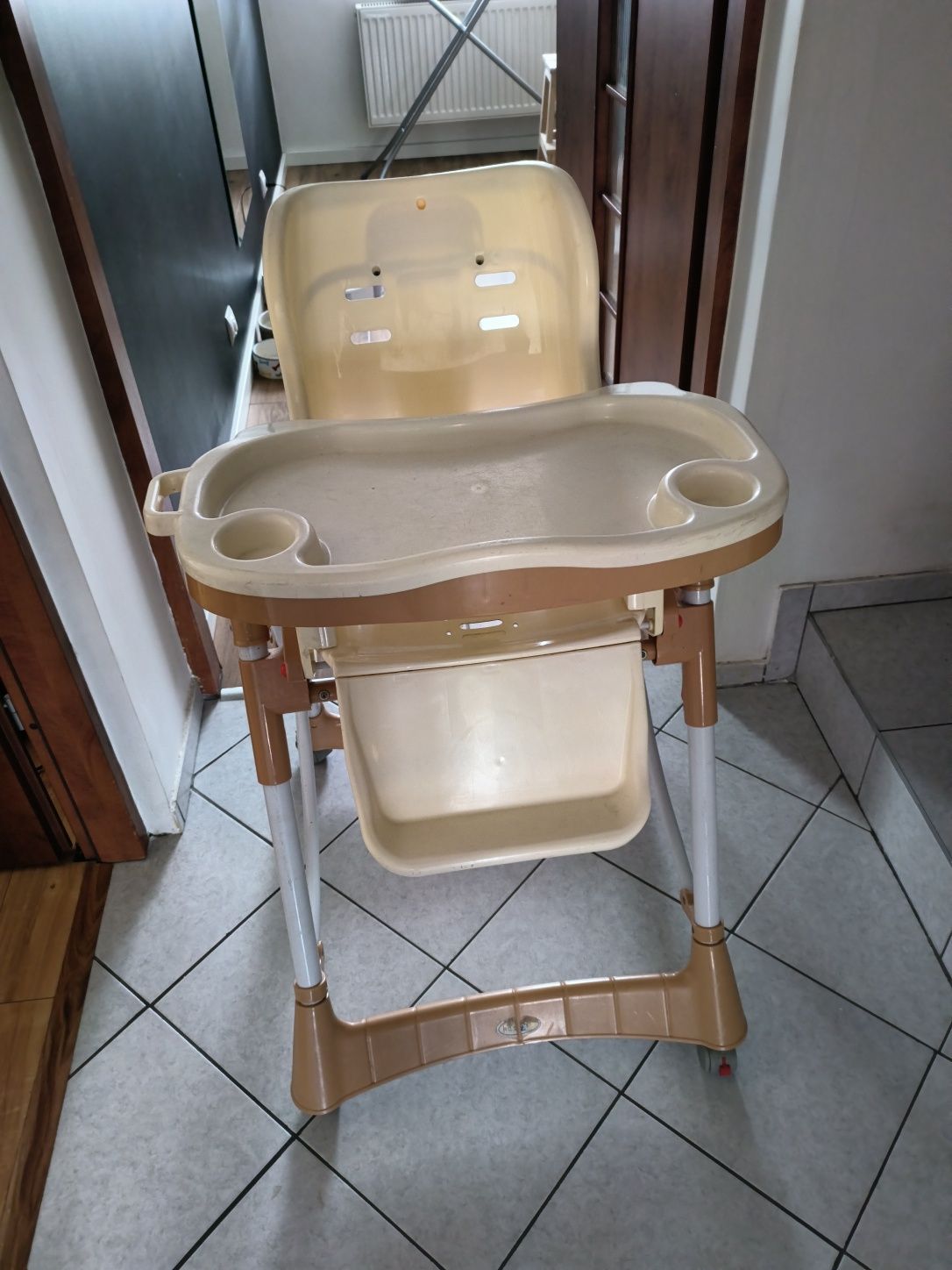 Krzesełko do karmienka