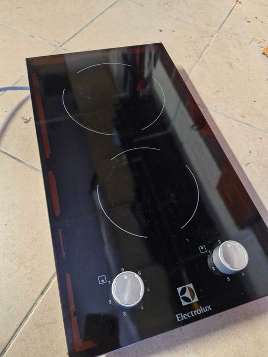Płyta elektryczna Electrolux dwupalnikowa