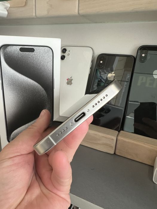  iPhone 15 Pro Max 256gb White Titanium Neverlock Відмінний стан