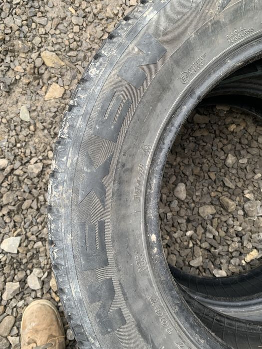 Колеса резина шини шины зима 225/65 r17 NEXEN 4шт протектор хороший