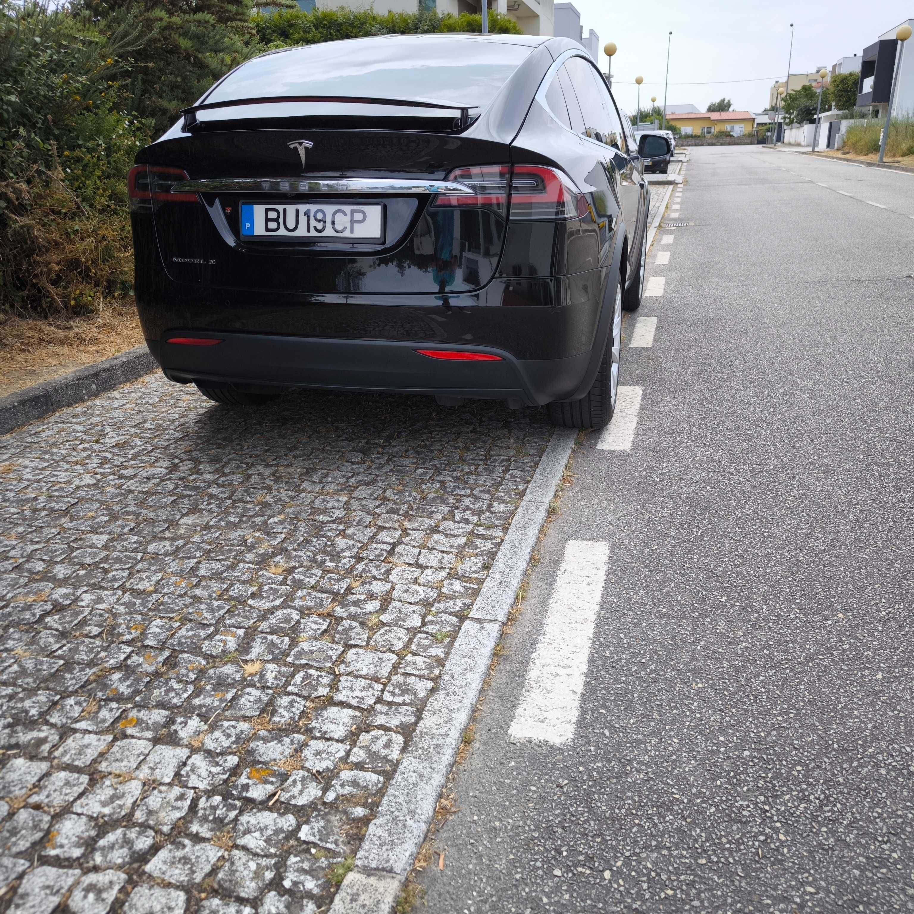 Tesla modelo X 75D