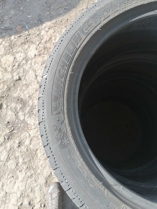 Продам 245 45 18р