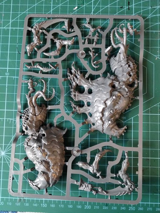 Psychophage Tyranid monster Warhammer 40k ramka sprue