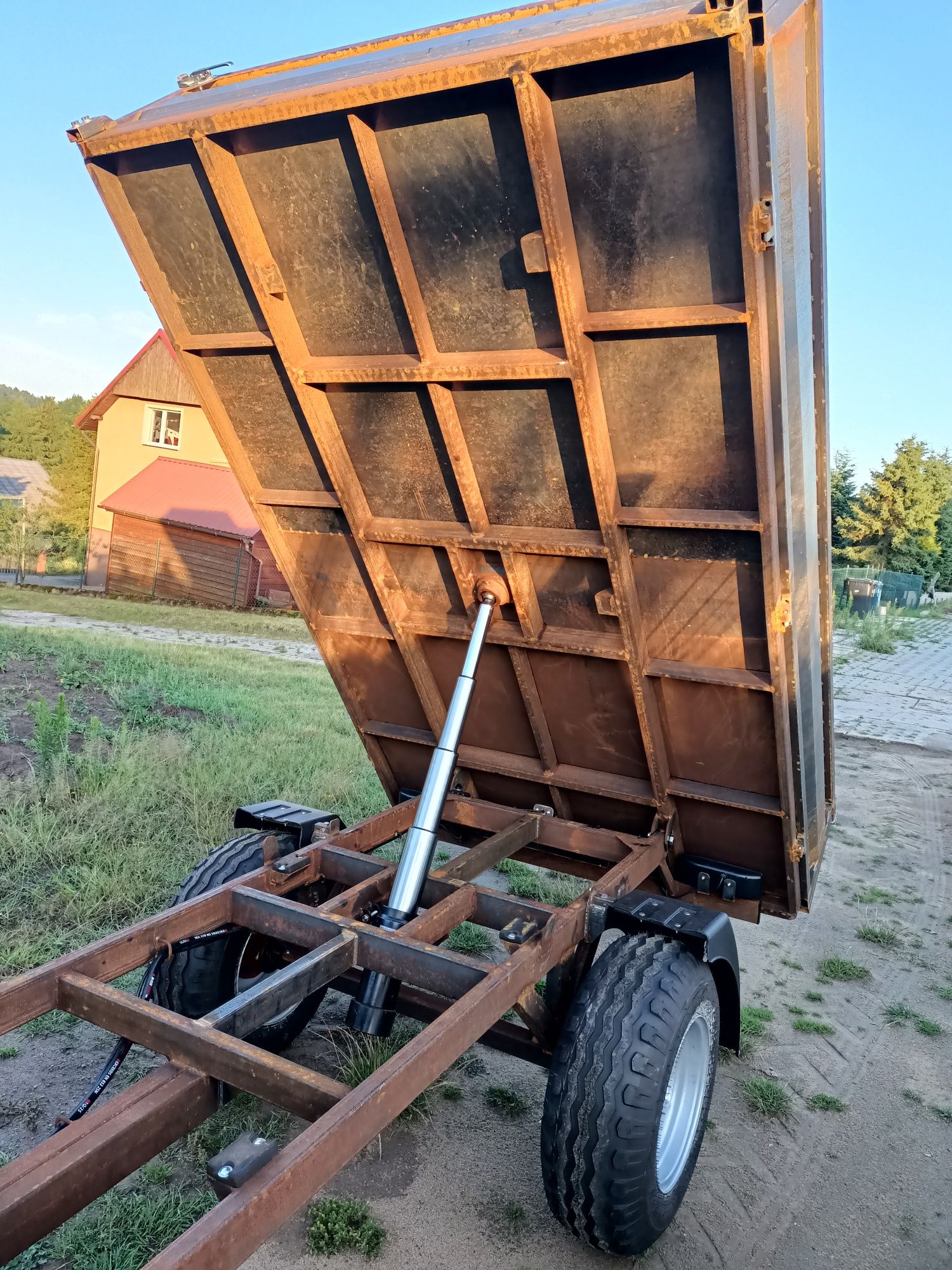 Przyczepa rolnicza wywrotka nowa
