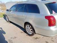 Toyota   Avensis.