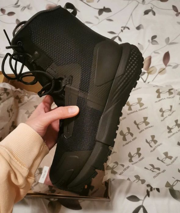 Botas under armour valsetz