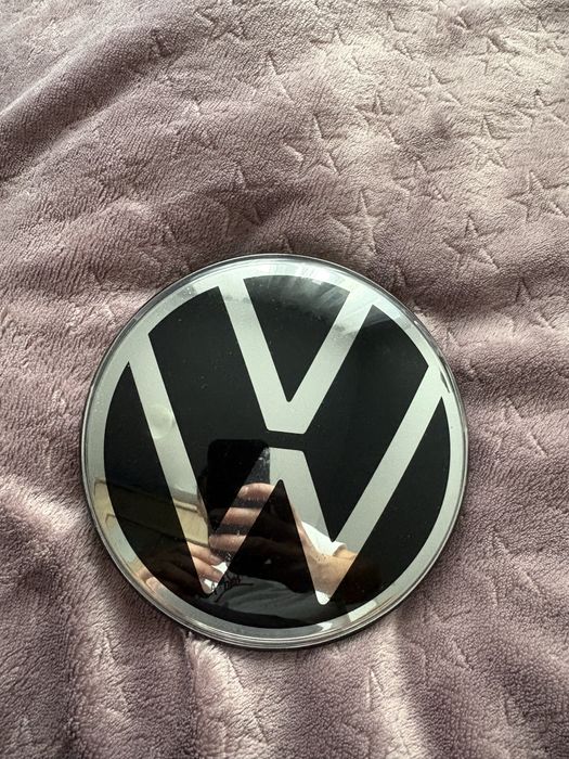 Oryginalny znaczek emblemat VW Golf VIII 8/GTI/R