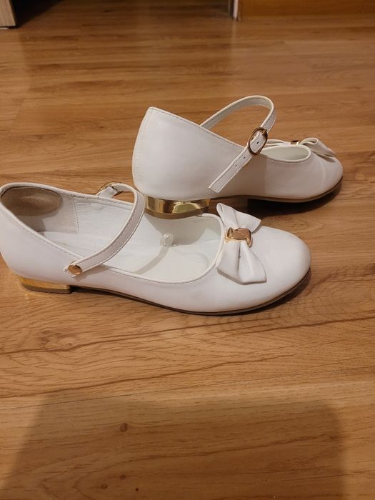 Komplet komunijny alba, buty, wianek, bolerko, sukienka