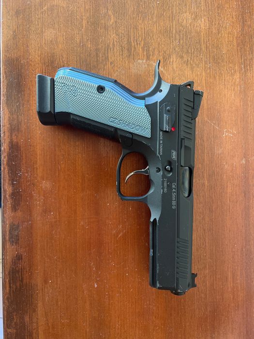 Airsoft cz shadow 2