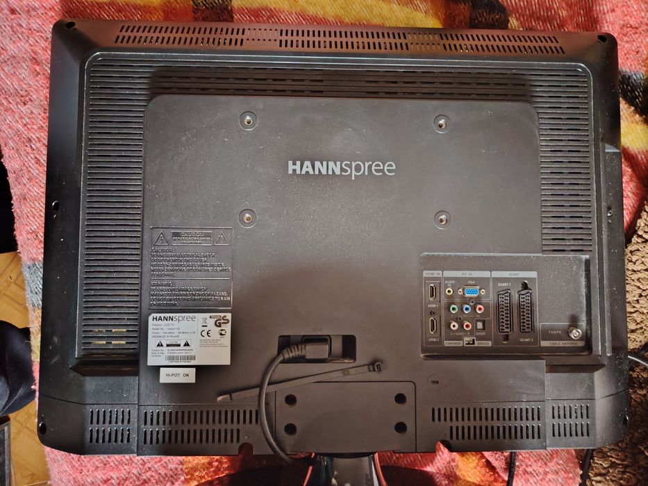 TV HDMI Hannspree 82 centímetros