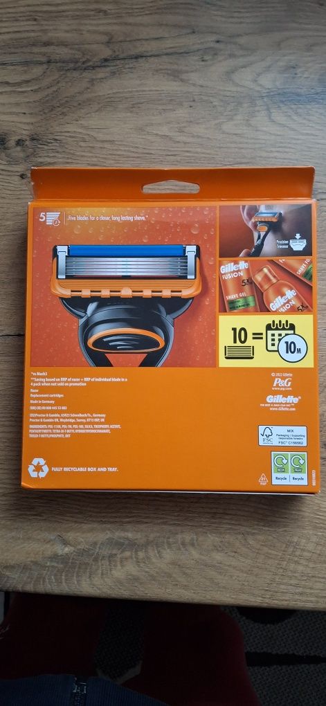 Maszynka Gillette Fusion 5 plus 10 wkładów