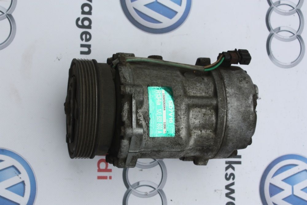Компрессор кондиционера Audi A6 C5 A4 B6 2.5 A4 B5 1.6  A3 1.6 allroad