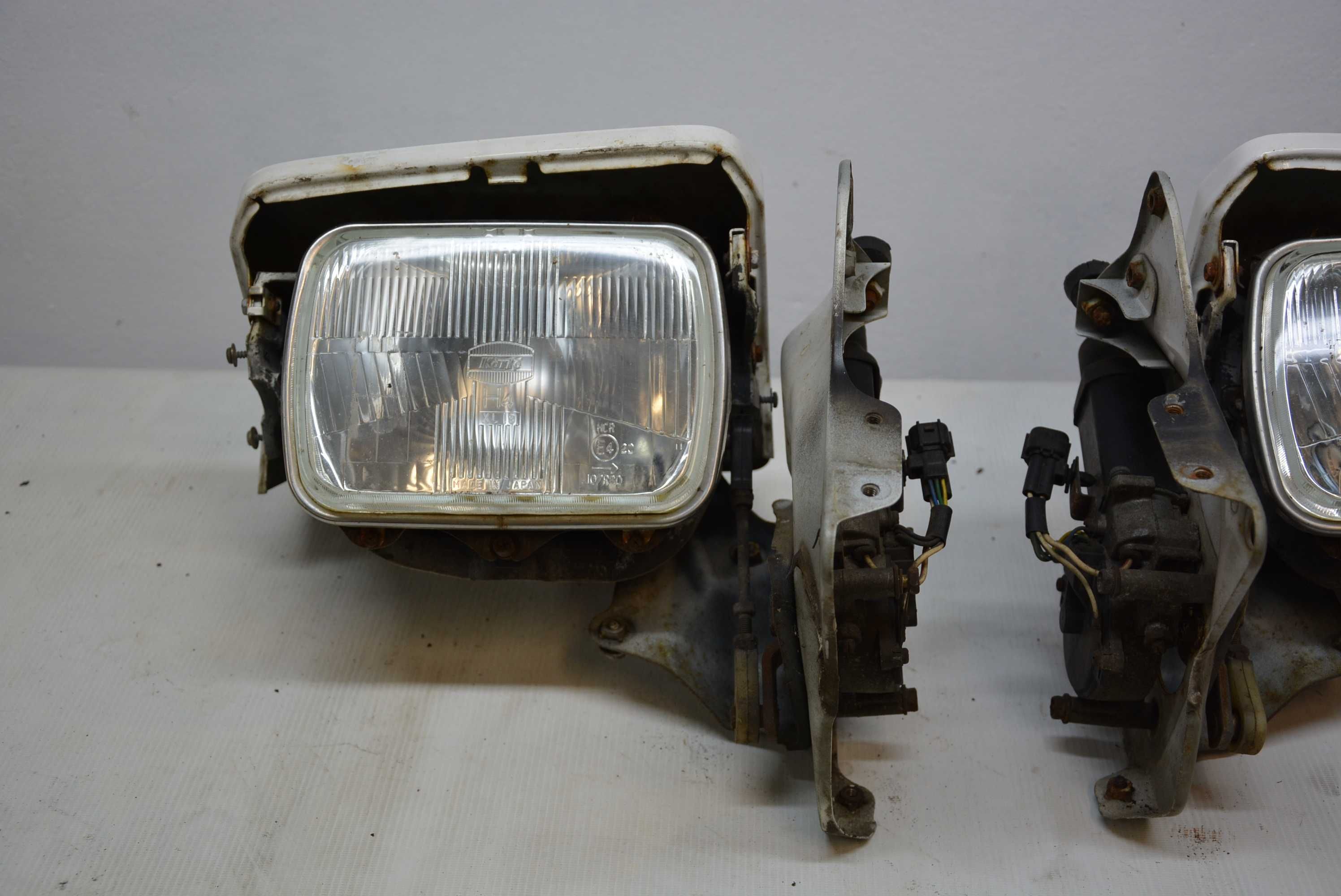 Toyota Supra MK3 Lampy przód Pop-UP lampa reflektor