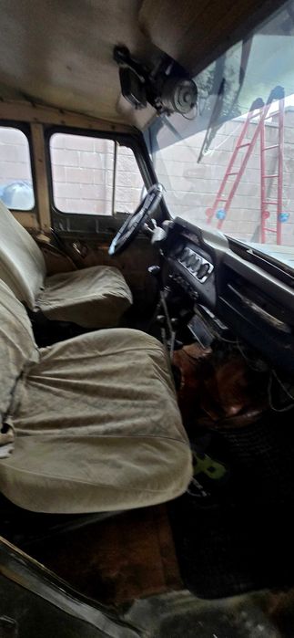 УАЗ 469, газ /бензін , новий двінатель+ 2 двігателя + ще є запчастини