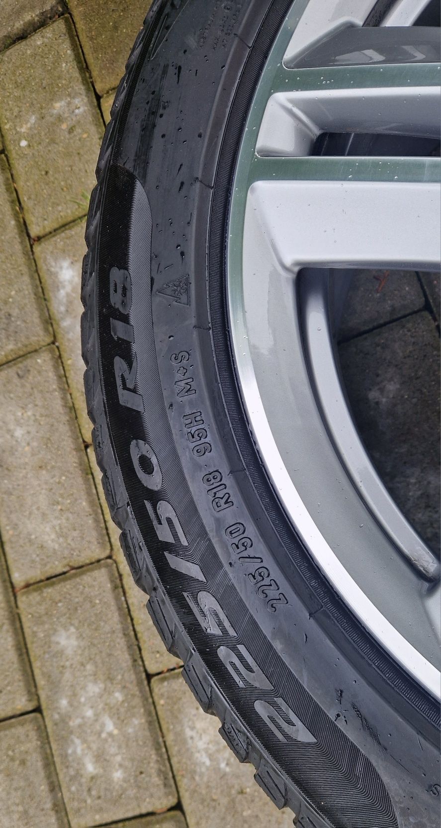 Koła BMW X1 X2 F48 F39 felgi M pakiet opony zimowe 225/50R18