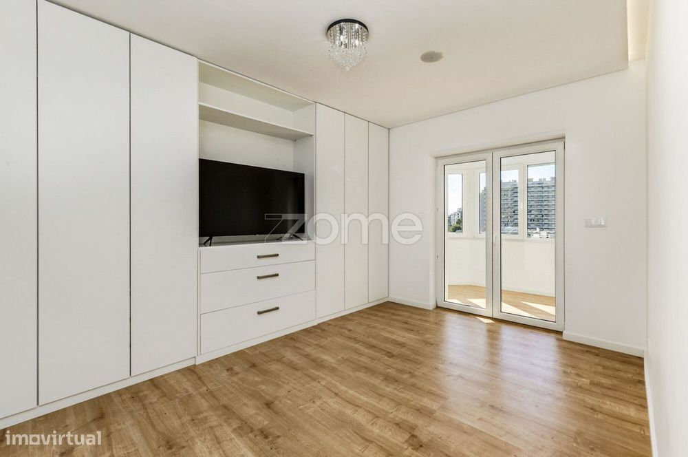 T3 Para Arrendar Com Vista Para O Cristo Rei