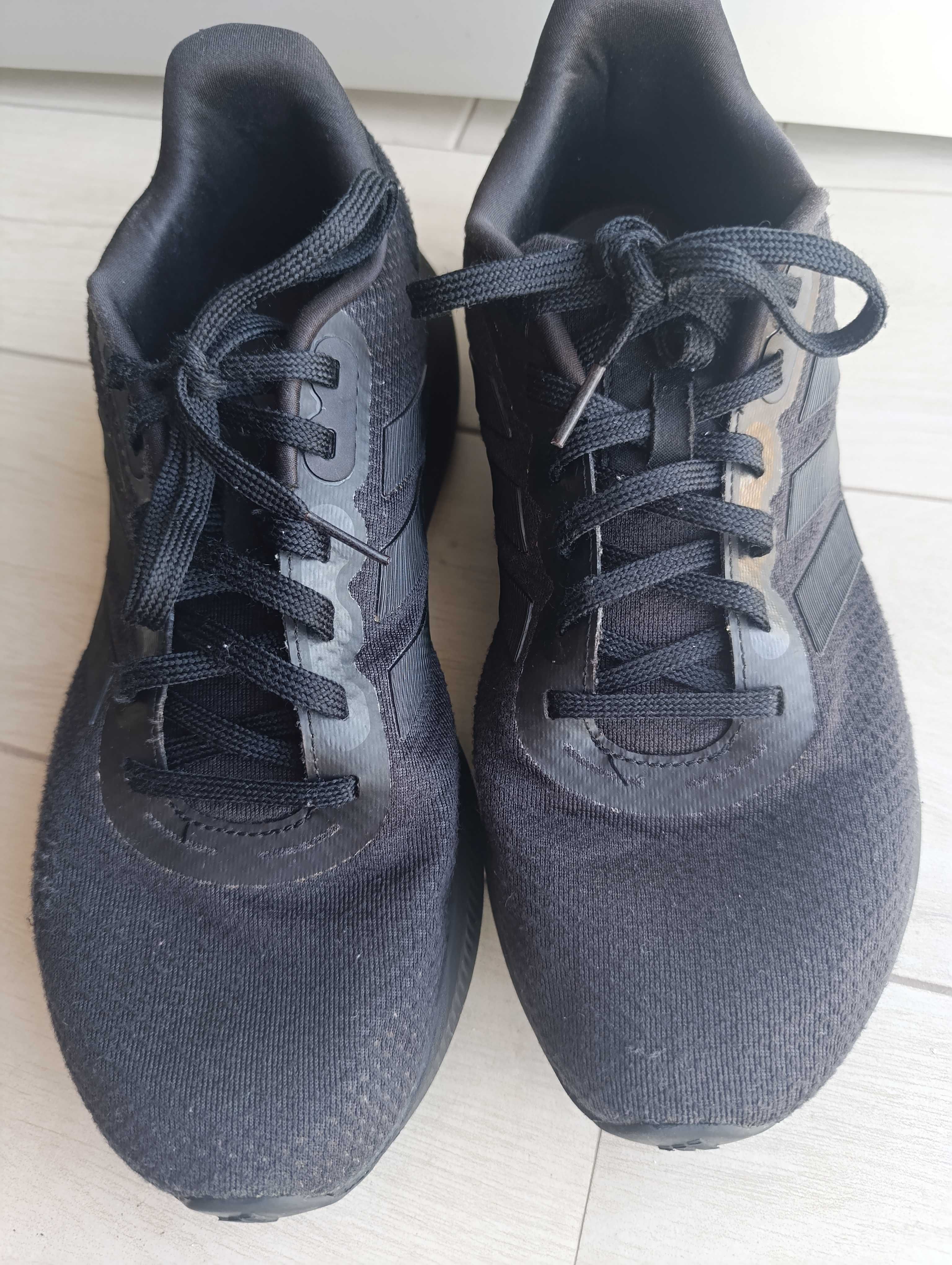 Sapatilhas de homem. Adidas. Tamanho 44.