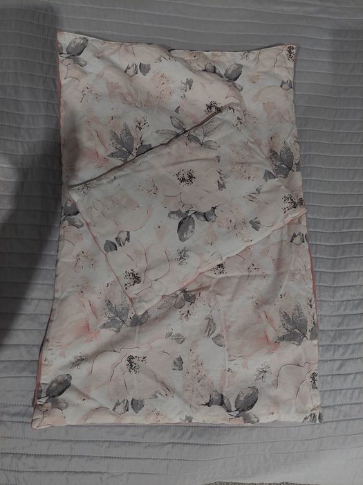 Zestaw dla niemowlaka kokon + różek + otulacz + poduszki + kołdra