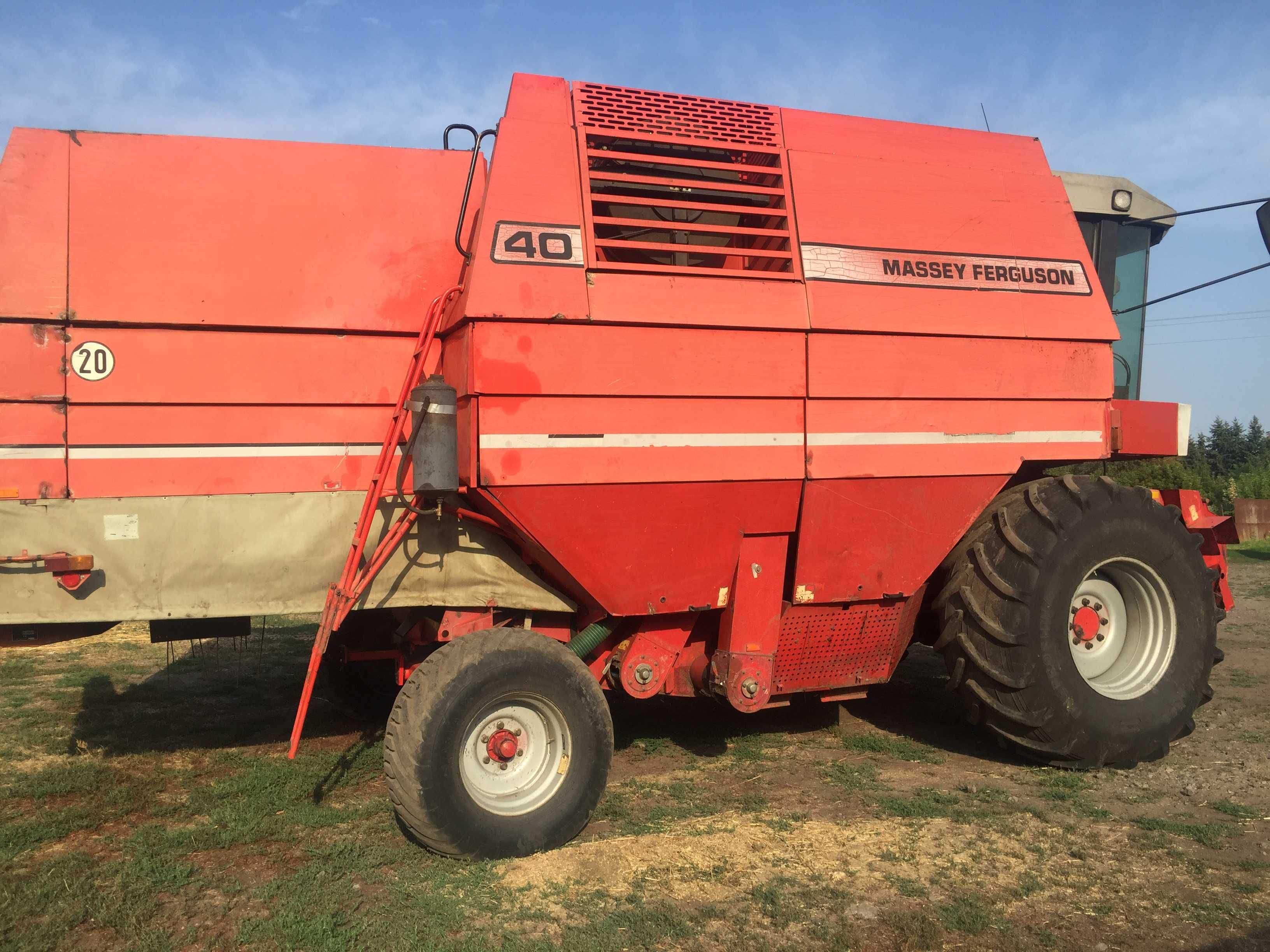 Комбайн Massey Ferguson 40 RS