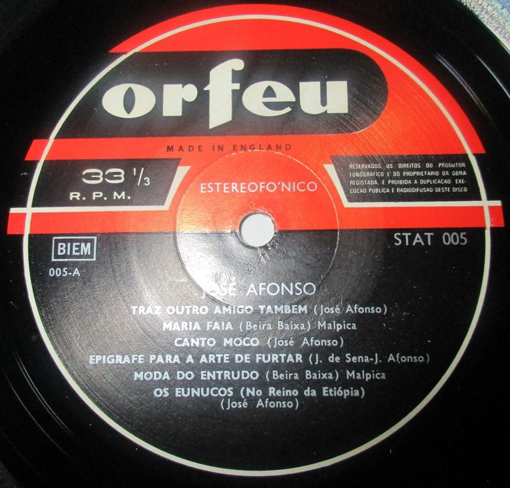 José Afonso	- - - - -		Traz Outro Amigo Também	- - - - -	LP