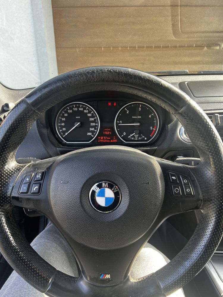 BMW E87 120D 177km Uszkodzony