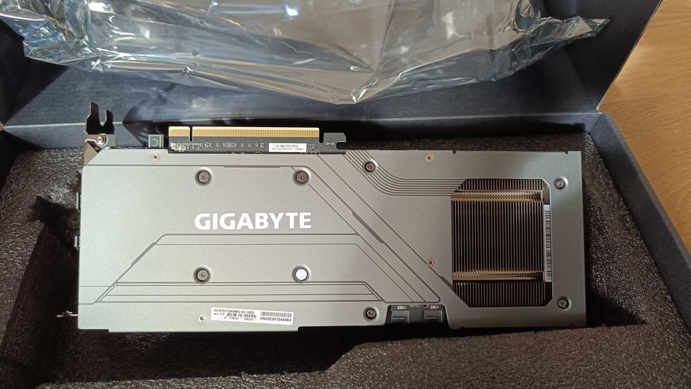 Karta graficzna AMD rx7600xt 16gb vram