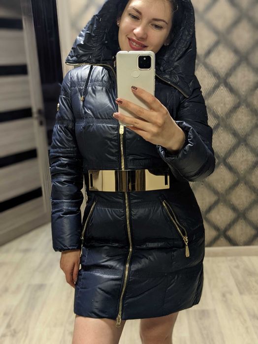 Натуральный пуховик в идеальном состоянии 40-44!