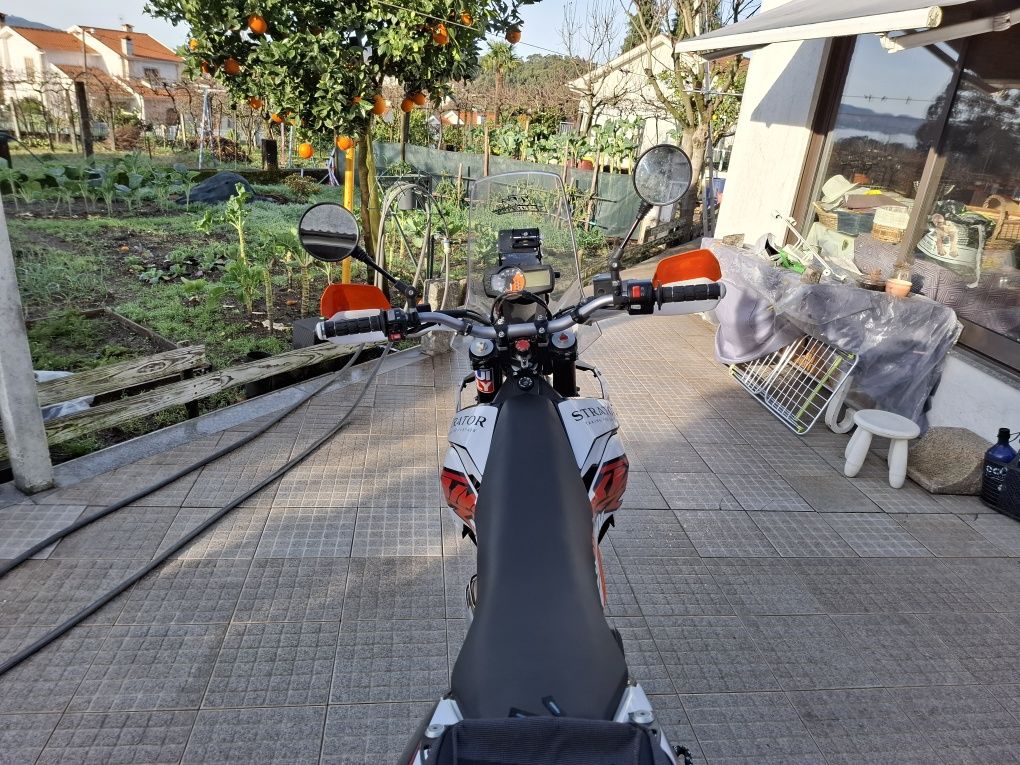 KTM 690 Enduro R