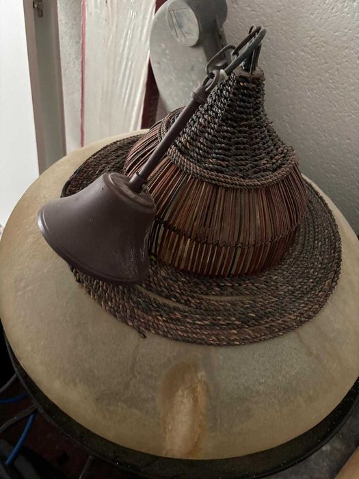 Vendo Candeeiro usado gato preto