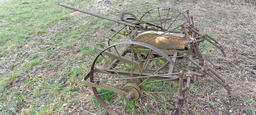 Przetrząsarka konna