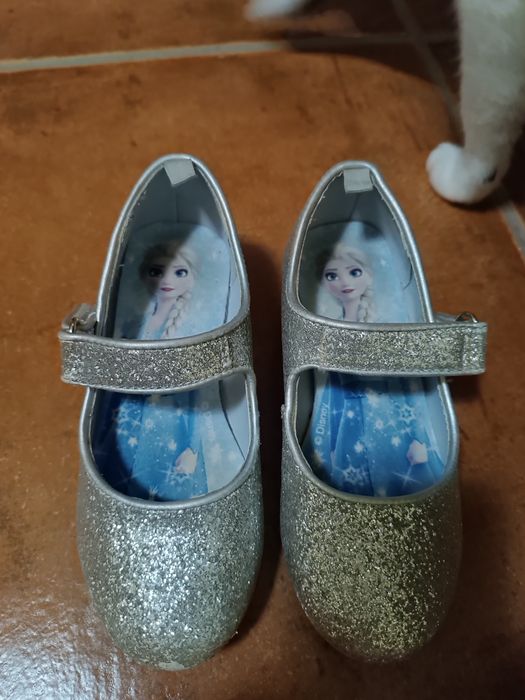 Sapatos da princesa Frozen 28