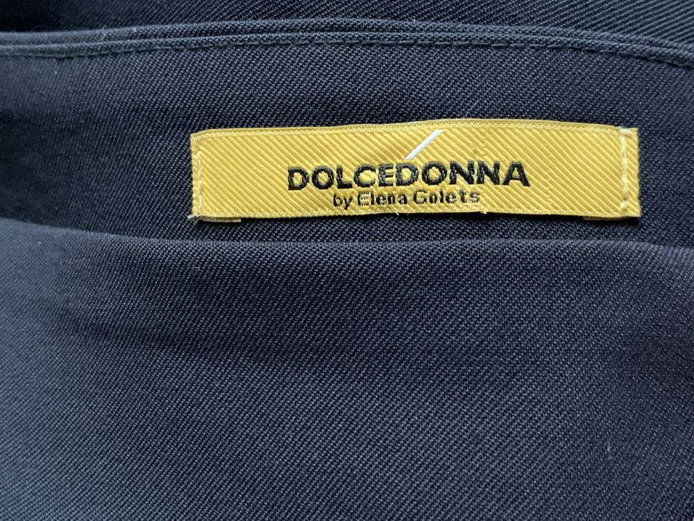 Продам спідницю Dolcedonna з костюмноі вовни