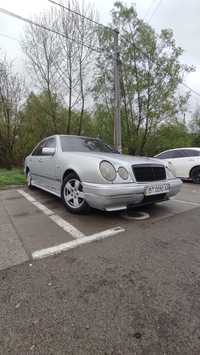 Mercedes e200 w210