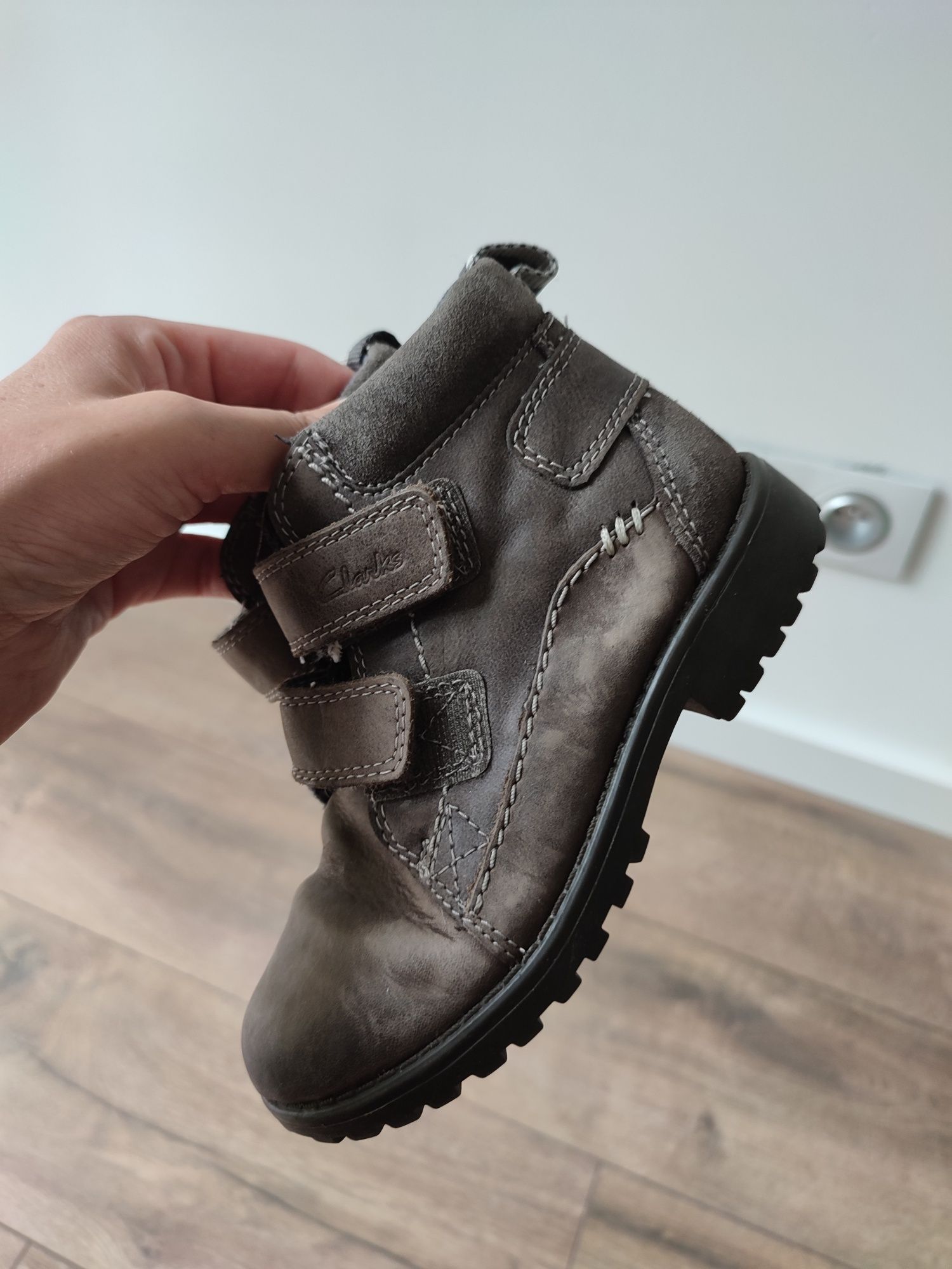 Clarks skórzane buciki r.9G/27 dla chłopca