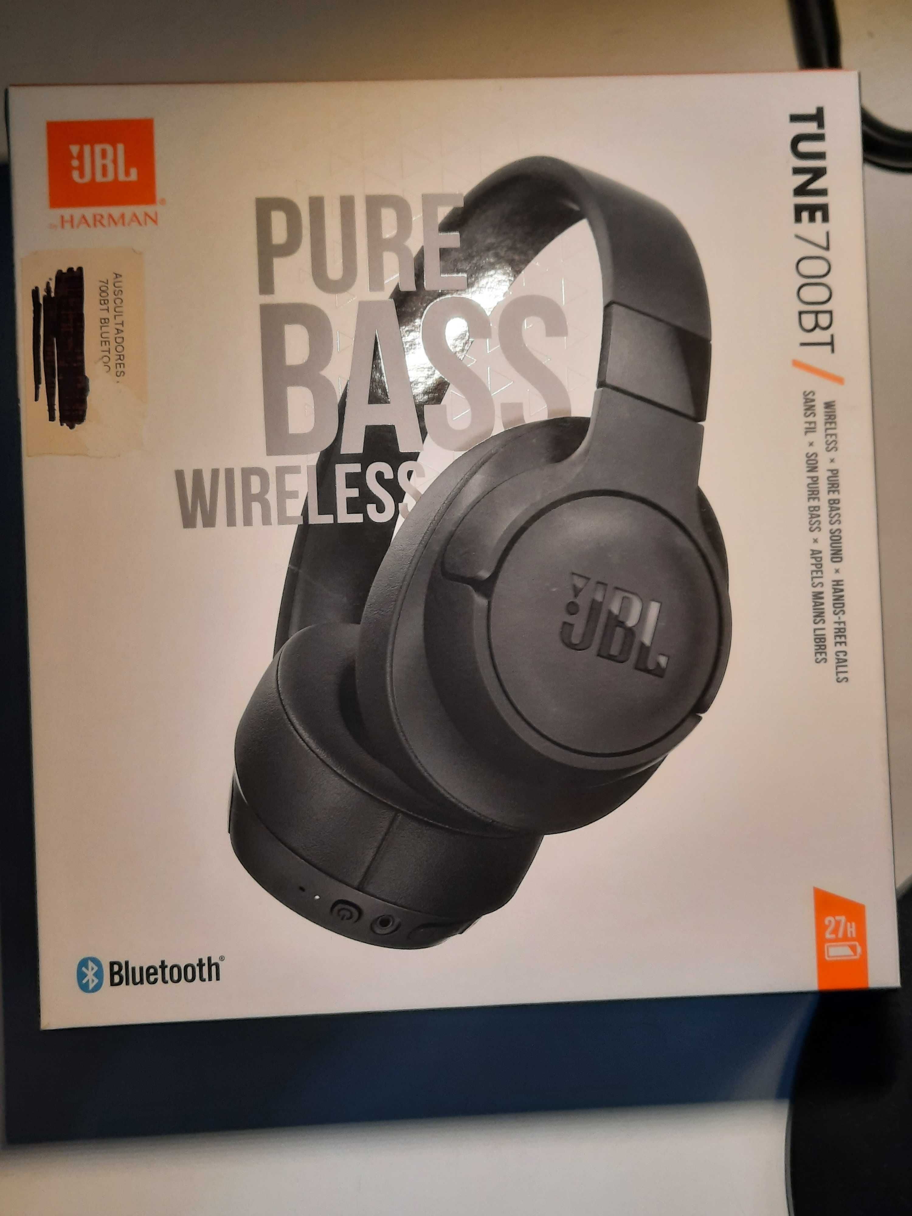 Auscultadores JBL TUNE 700BT