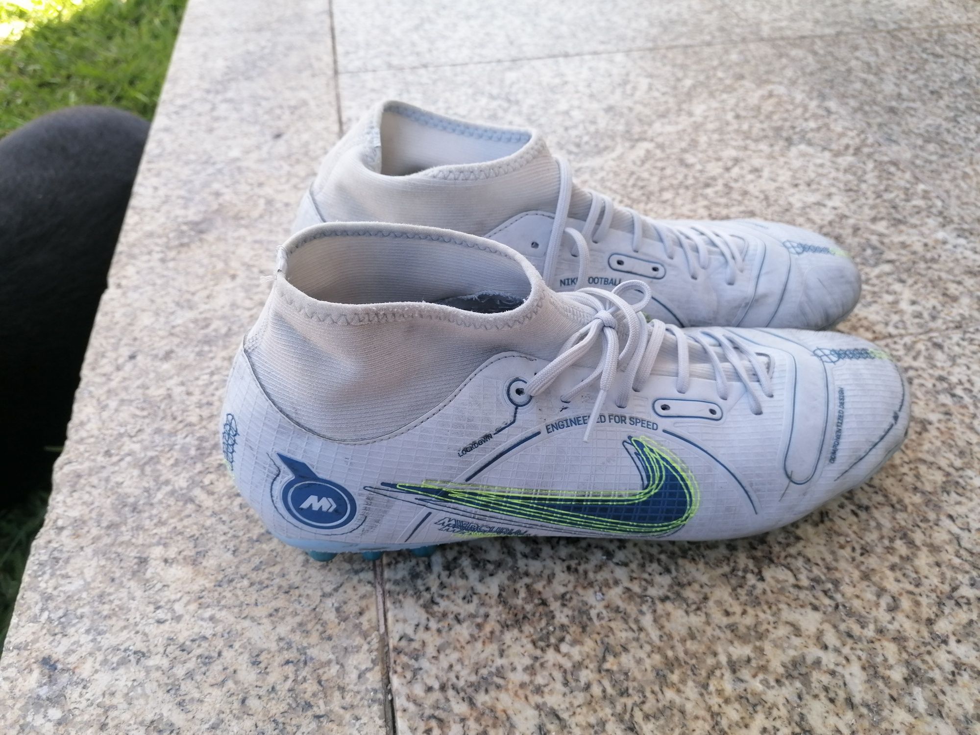 Chuteiras usadas Nike