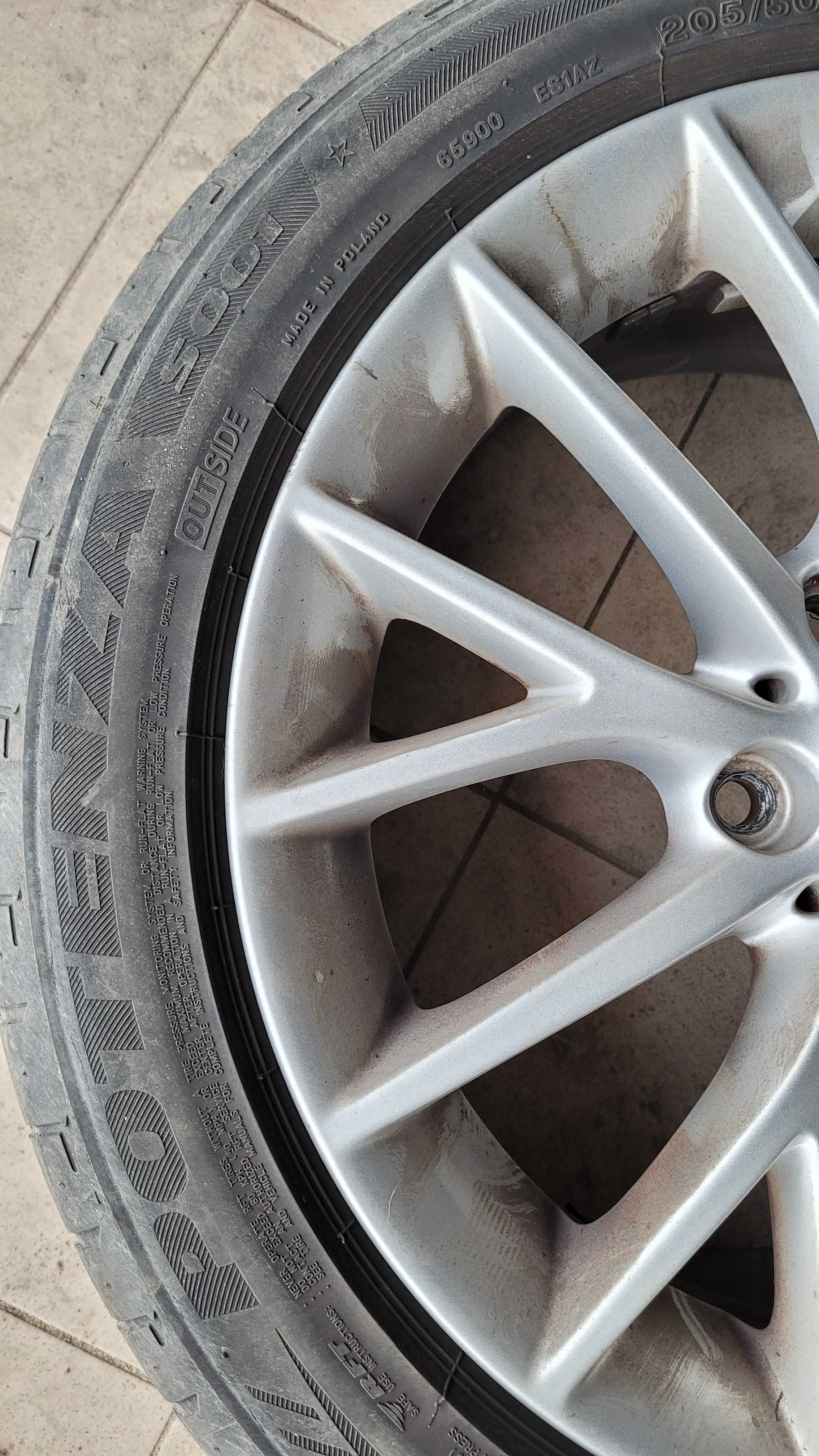 Używane opony letnie Bridgestone Potenza S001 205/50R17 89W RUNFLAT