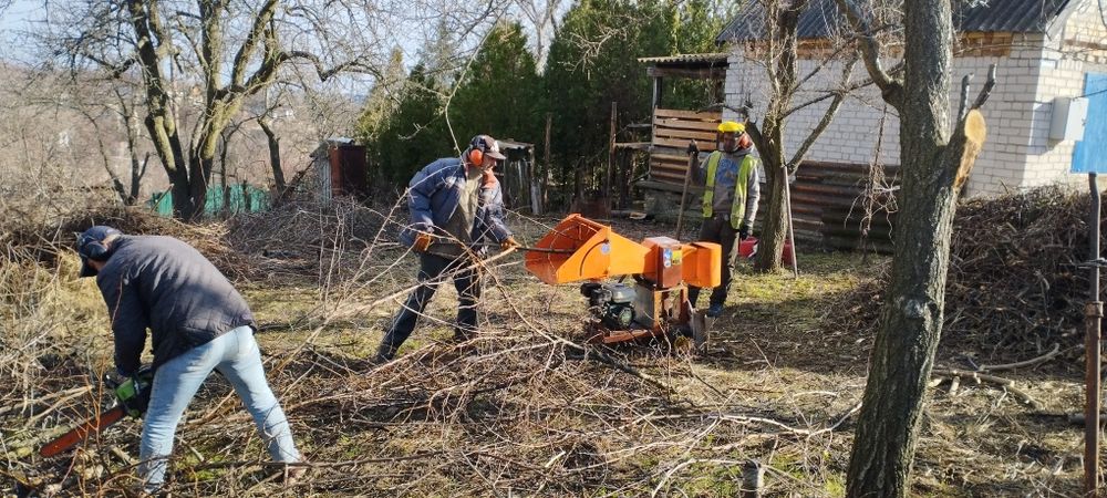 Дробление веток, измельчение,уборка участка,спил деревьев,вывоз веток