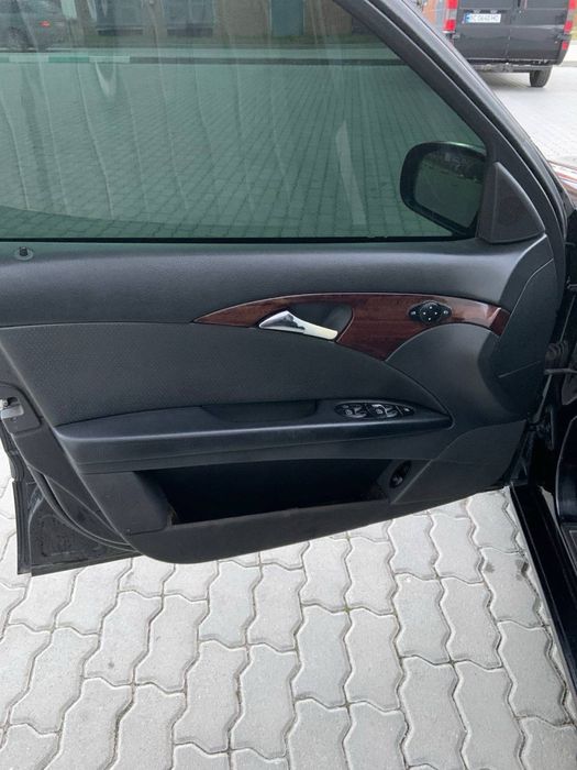 Продам Mercedes w211