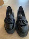 Buty , czarne lakierki, , skora naturalna