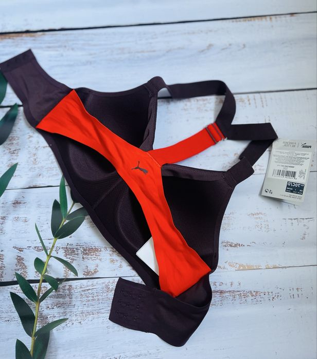 Жіночий спортивний топ Puma . Оригінал