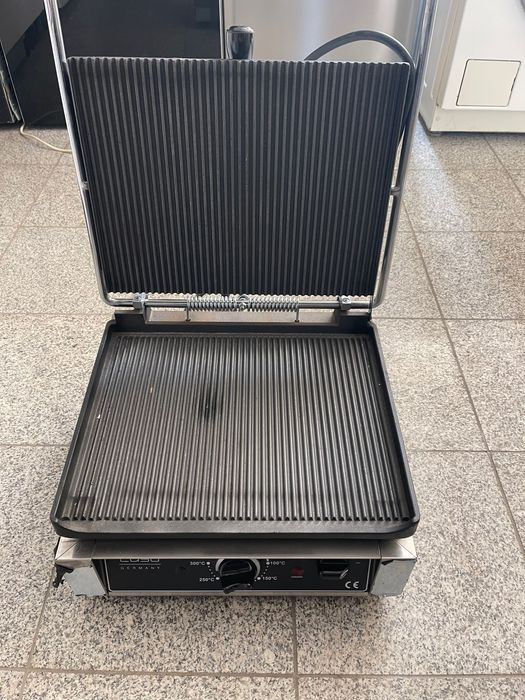 Гриль професійний GASO