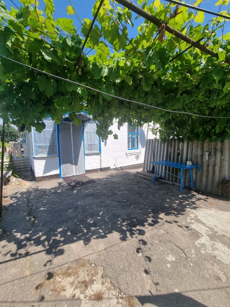 Продам будинок/с.Ківшовата/біля ставка/зі зручностями/з меблями та тех