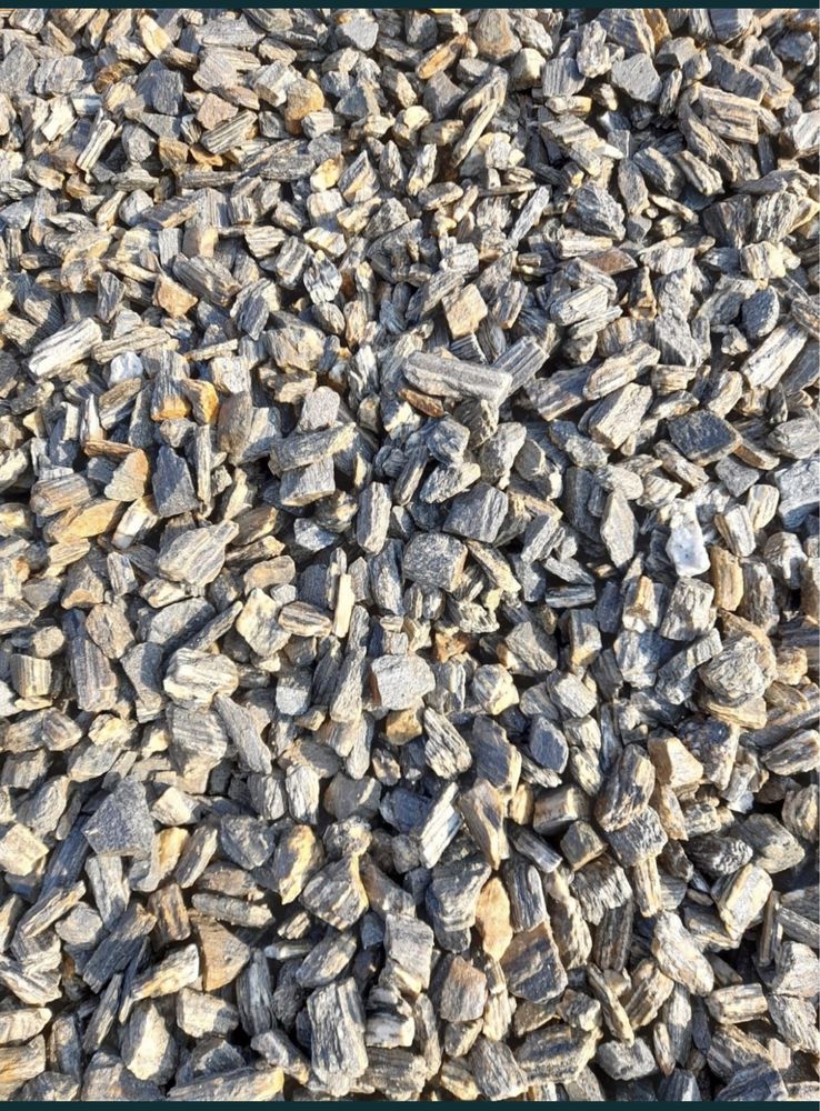 Kamienie ozodbne kora kamienna grys bazaltowy dalmatyńczyk