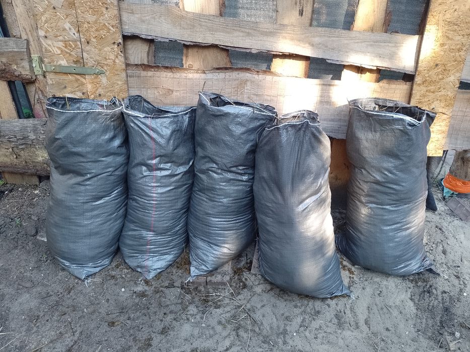 Obornik koński w workach jutowych lub luzem